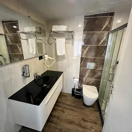 Yetişkin Oteli Kent Ataşehir